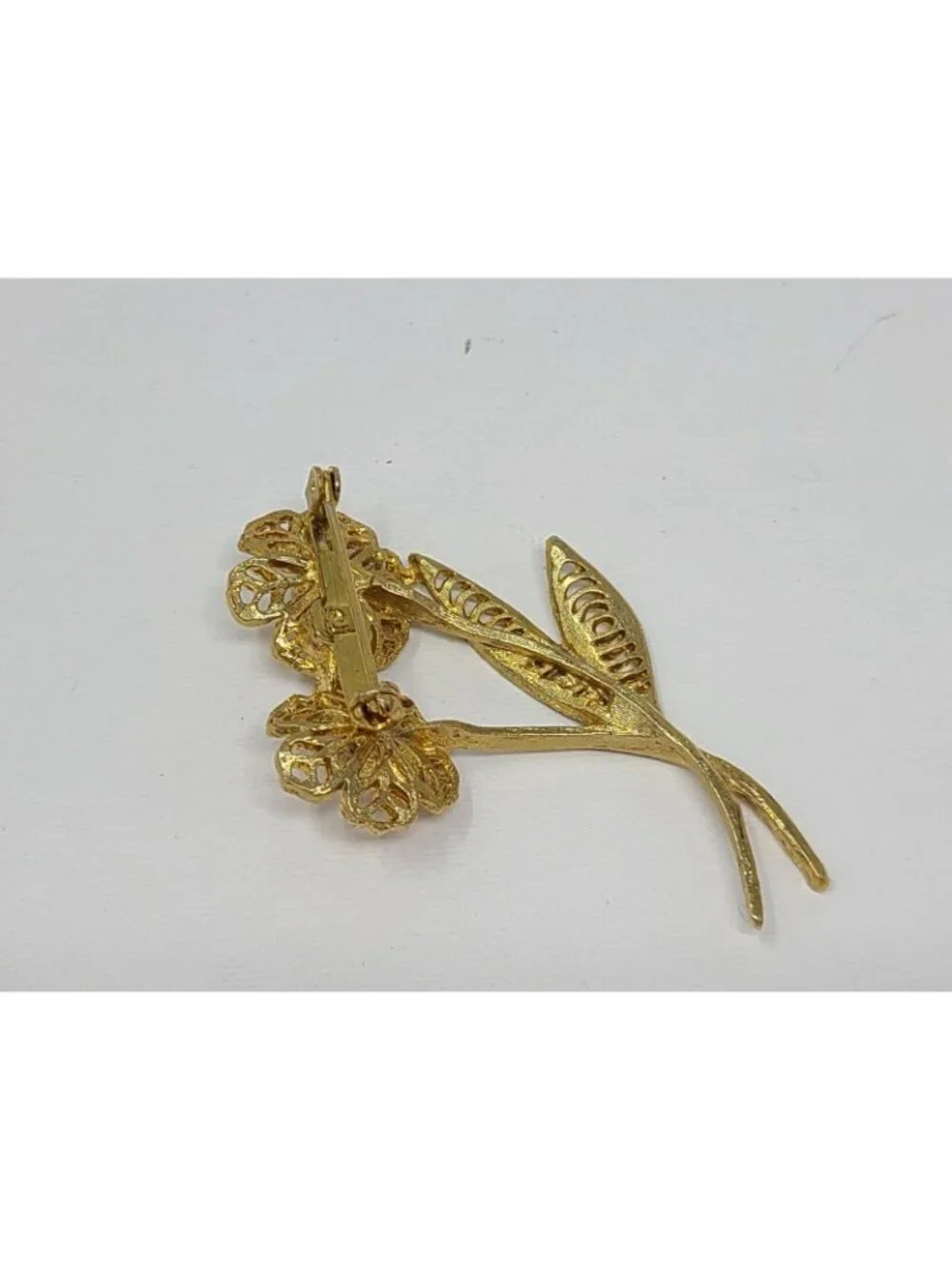 Vintage Gold-Tone Filigree Floral Brooch With Flower Design Pinback Jewelry